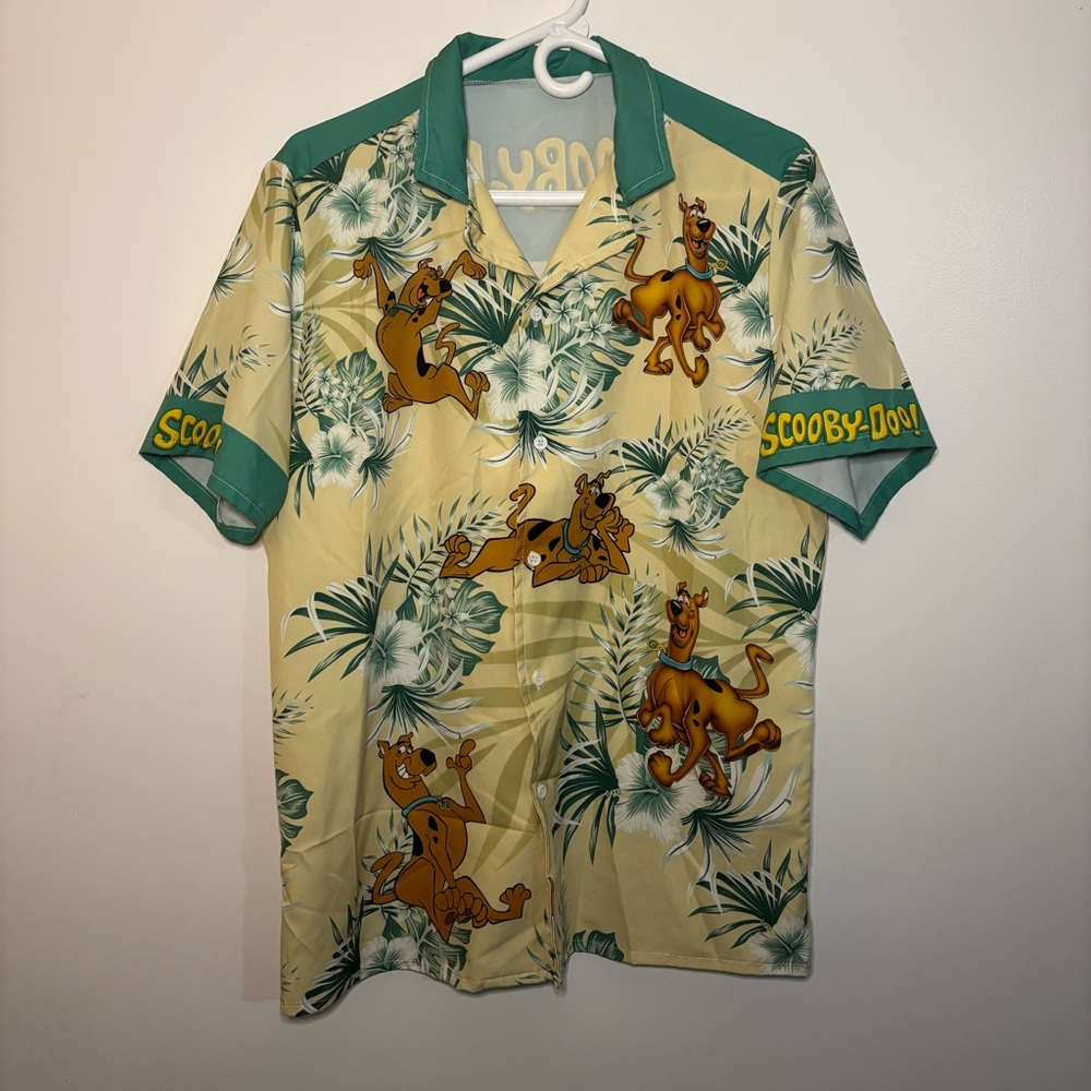 Scooby-Doo Men's Green and Cream Shirt